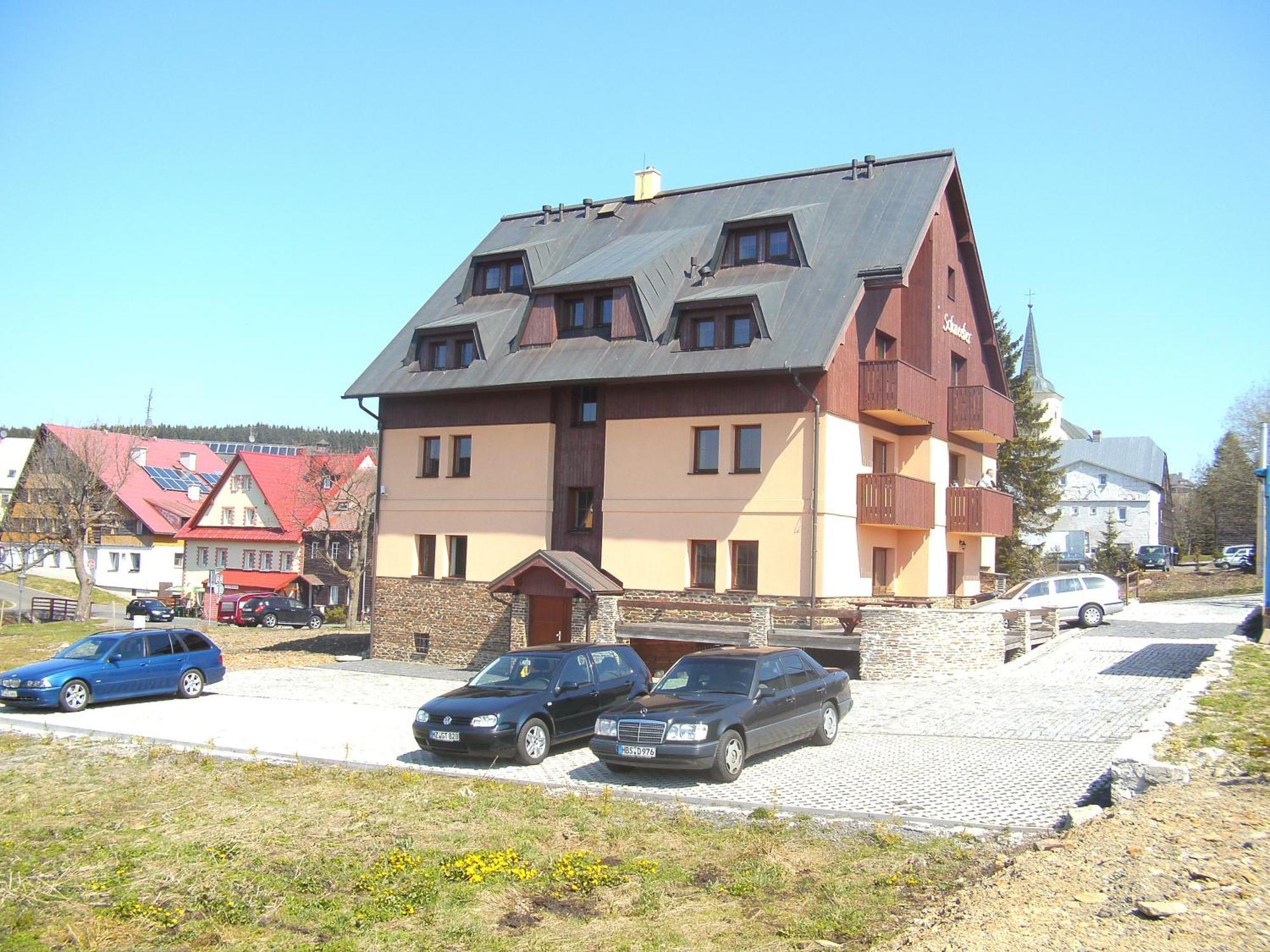 Schneeberg Apartmany Boží Dar Buitenkant foto