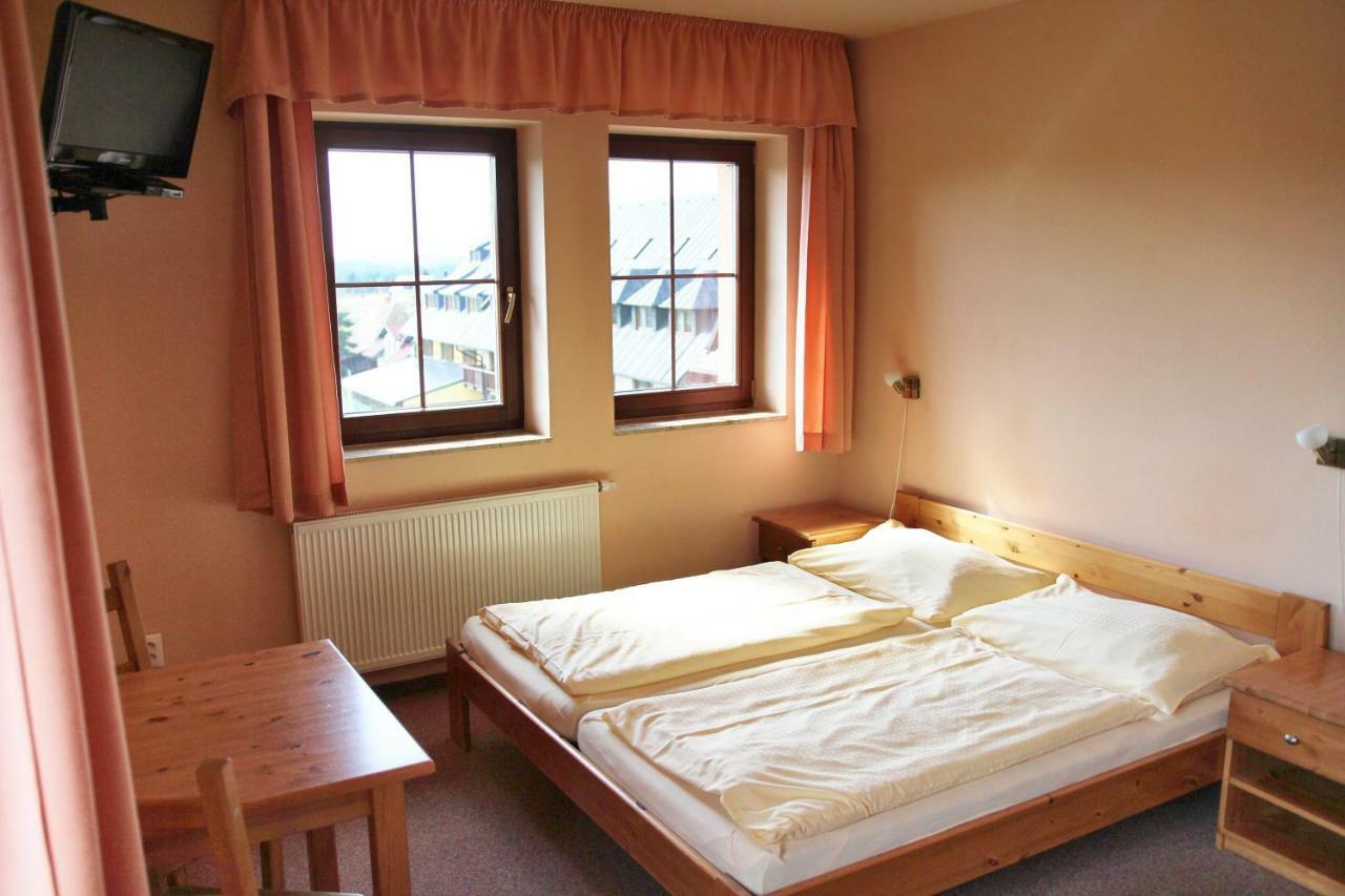 Schneeberg Apartmany Boží Dar Buitenkant foto