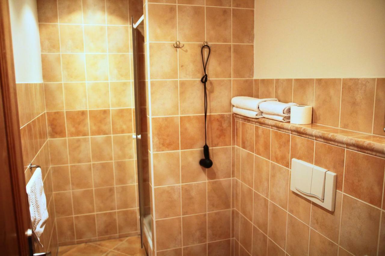 Schneeberg Apartmany Boží Dar Buitenkant foto